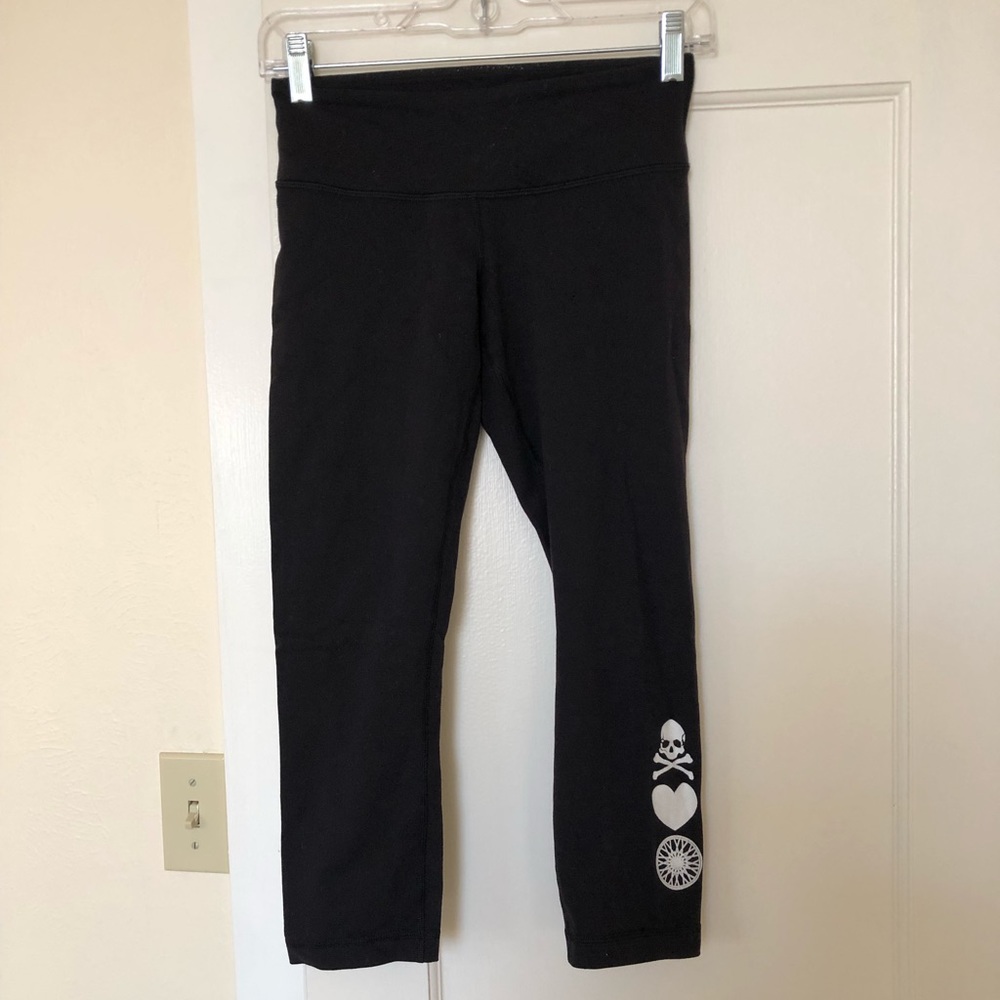 SOULCYCLE x LULULEMON 4 cropped black leggings